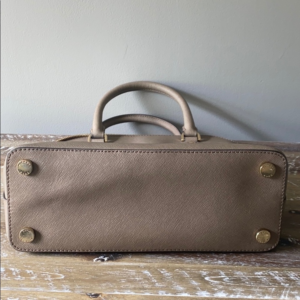 Michael Kors crossbody bag - Picture 4 of 8